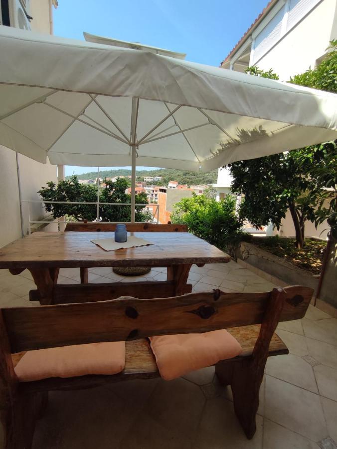 Apartments Laus زافالاتيكا المظهر الخارجي الصورة