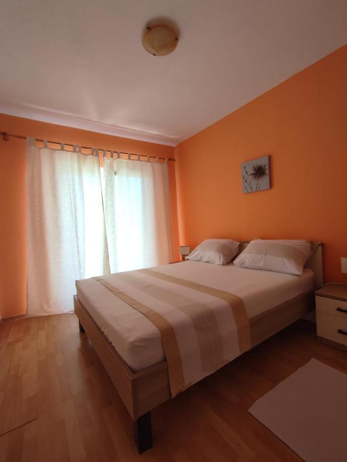 Apartments Laus زافالاتيكا المظهر الخارجي الصورة