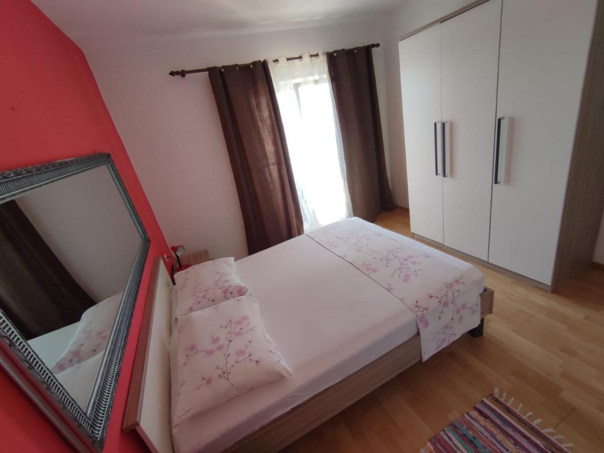 Apartments Laus زافالاتيكا المظهر الخارجي الصورة