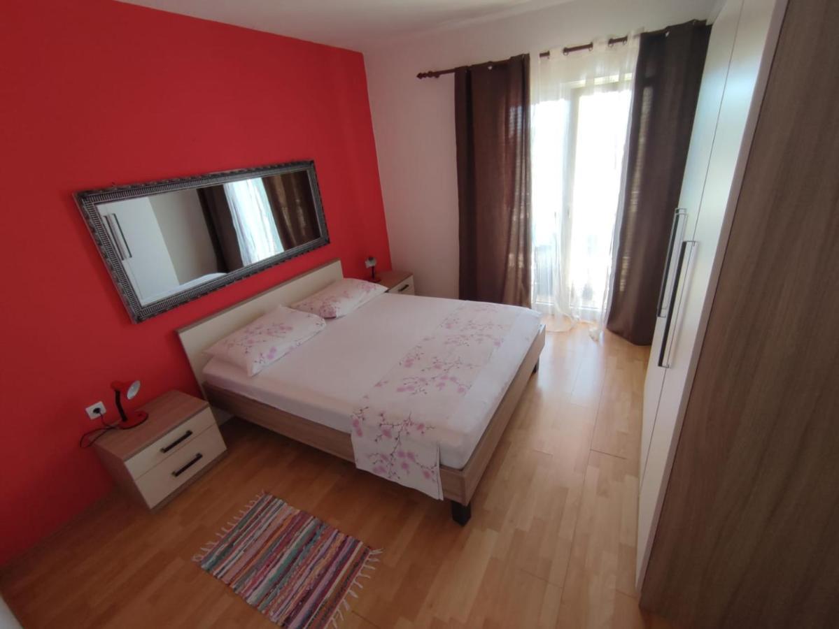 Apartments Laus زافالاتيكا المظهر الخارجي الصورة