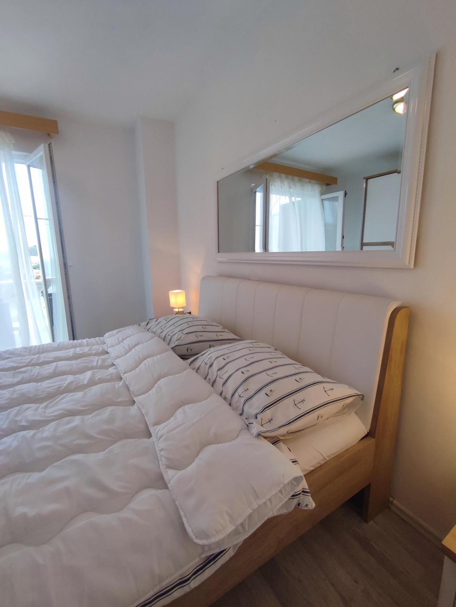 Apartments Laus زافالاتيكا المظهر الخارجي الصورة